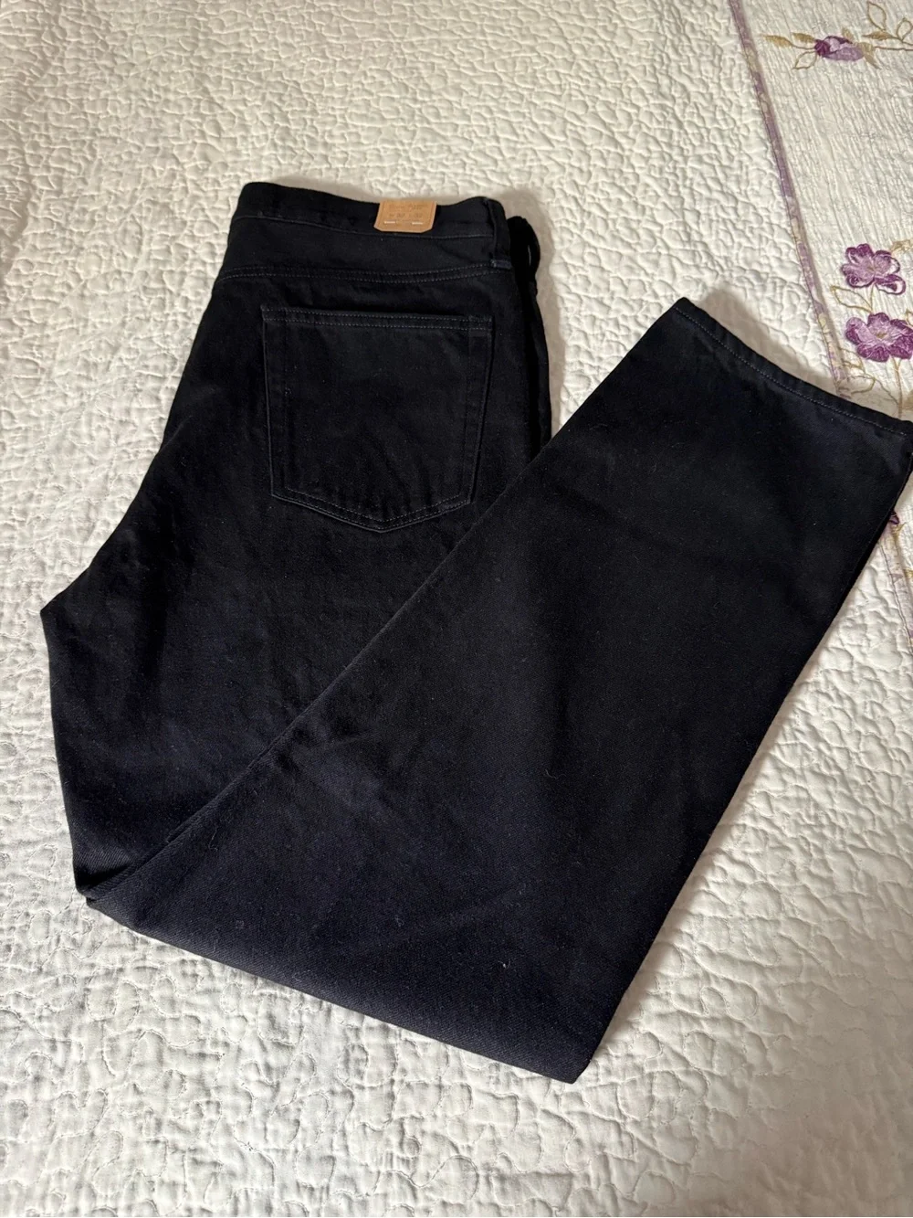 J.Crew Men's Classic Straight Jeans in Black Rinse.